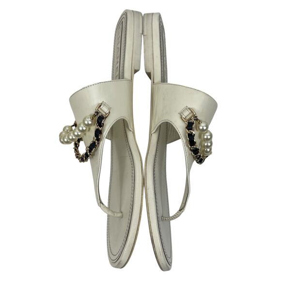 Chanel Pearl & Chain CC Logo Embellished Thong Sandal White Size 40 - Picture 7 of 14